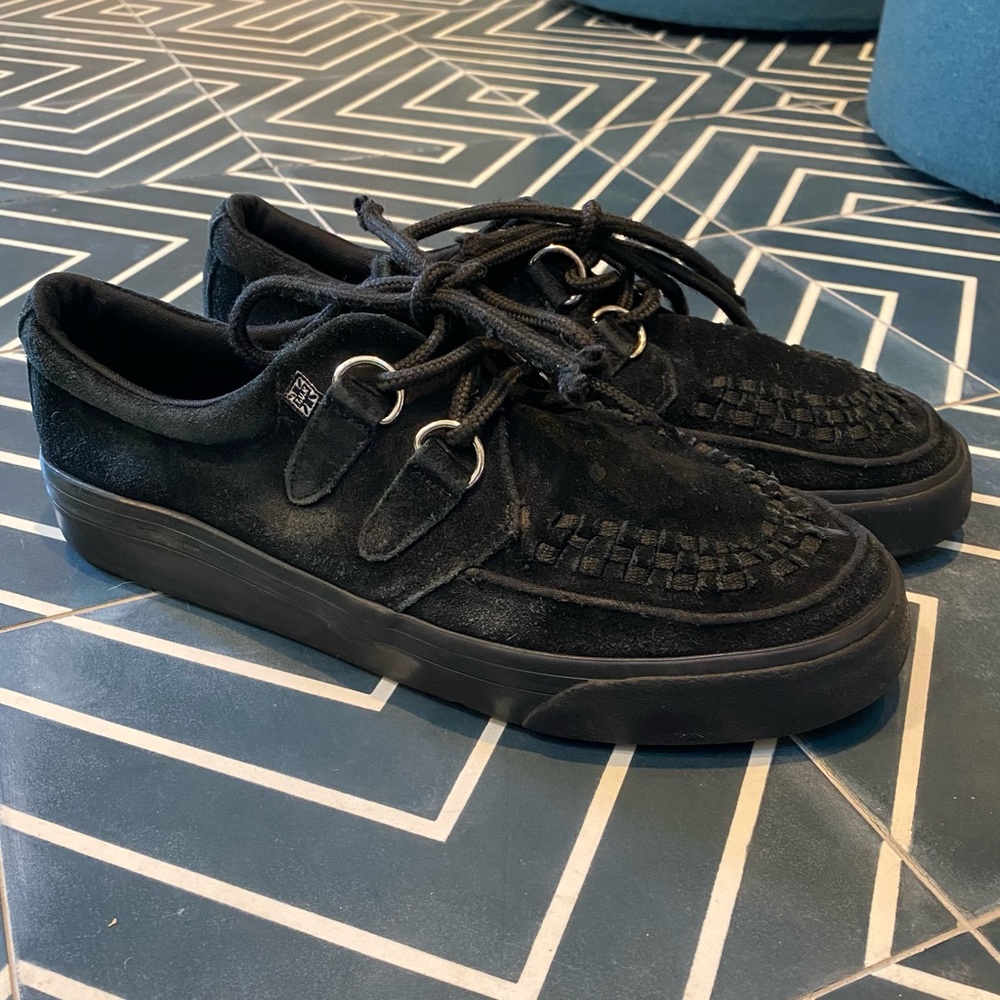 TUK Black Suede D-Ring VLK Sneaker